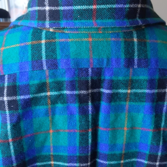 Man's wool flannel shirt - Picture 5 of 11